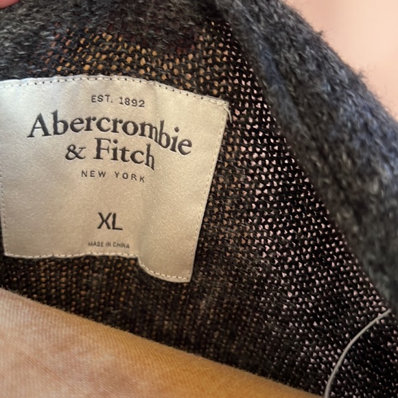 NWT A&F black/gray cardigan sweater size XL - Picture 8 of 10